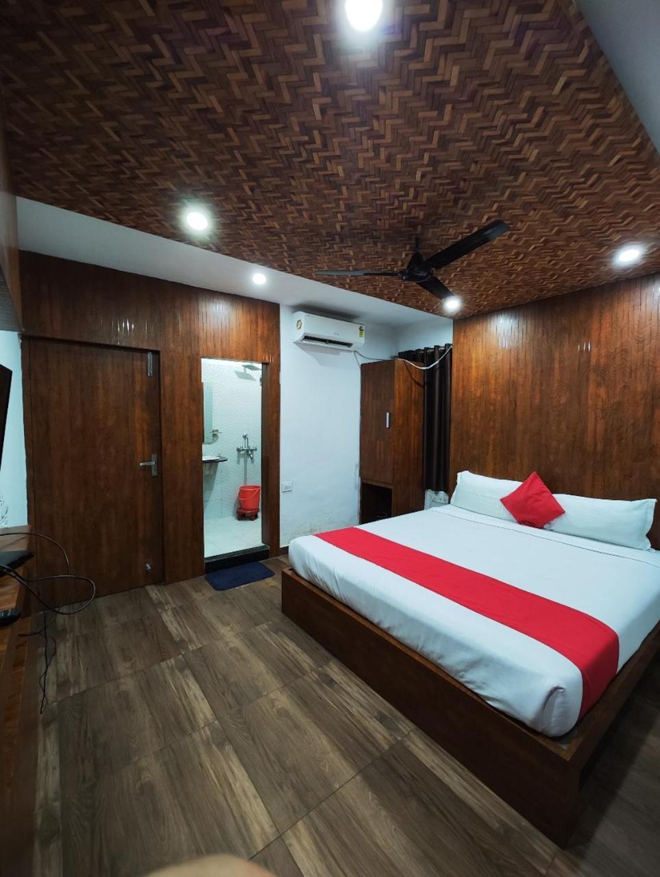 Hotel Rudraksha Inn 德奥加尔 外观 照片